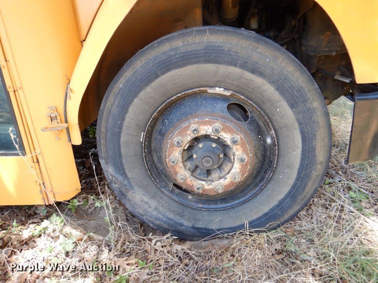 image for item DR1860 2002 Thomas  school bus