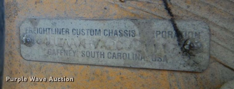 image for item DR1860 2002 Thomas  school bus