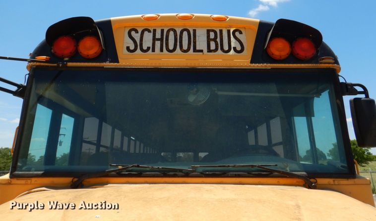 image for item DR1861 2005 IC PB105  school bus