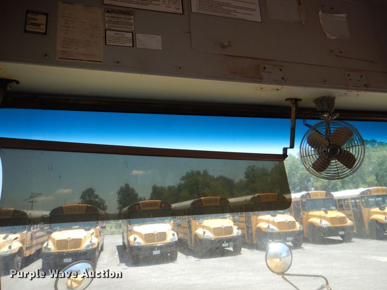 image for item DR1861 2005 IC PB105  school bus