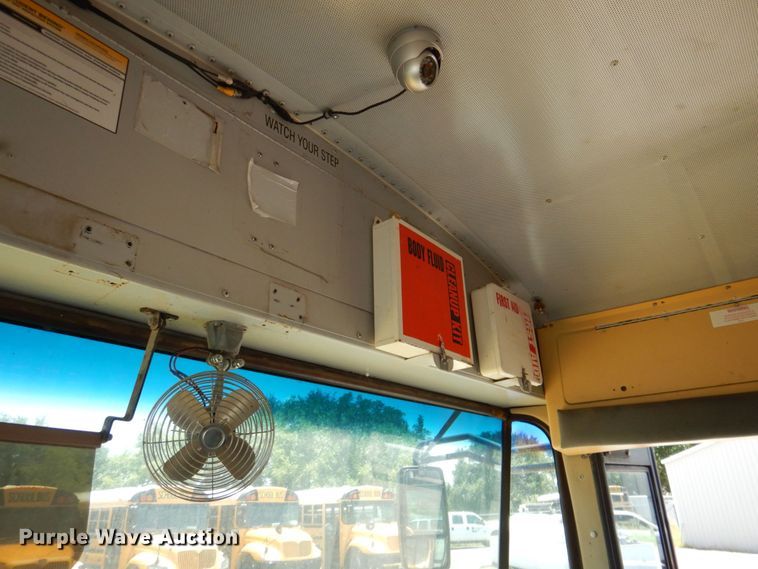 image for item DR1861 2005 IC PB105  school bus