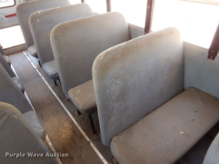 image for item DR1861 2005 IC PB105  school bus