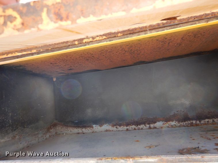 image for item DR1861 2005 IC PB105  school bus