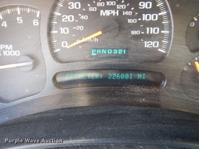 image for item DR1862 2005 Chevrolet Suburban  SUV