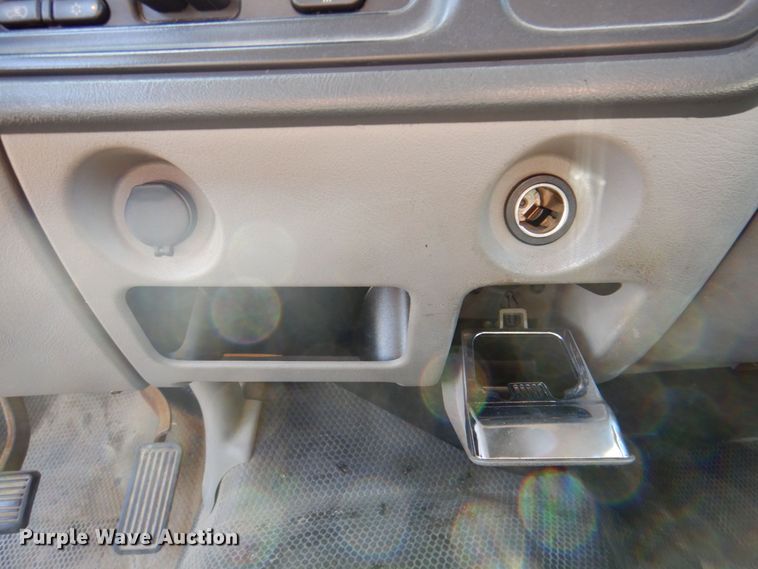 image for item DR1862 2005 Chevrolet Suburban  SUV