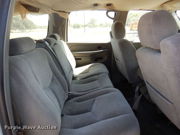 image for item DR1862 2005 Chevrolet Suburban  SUV