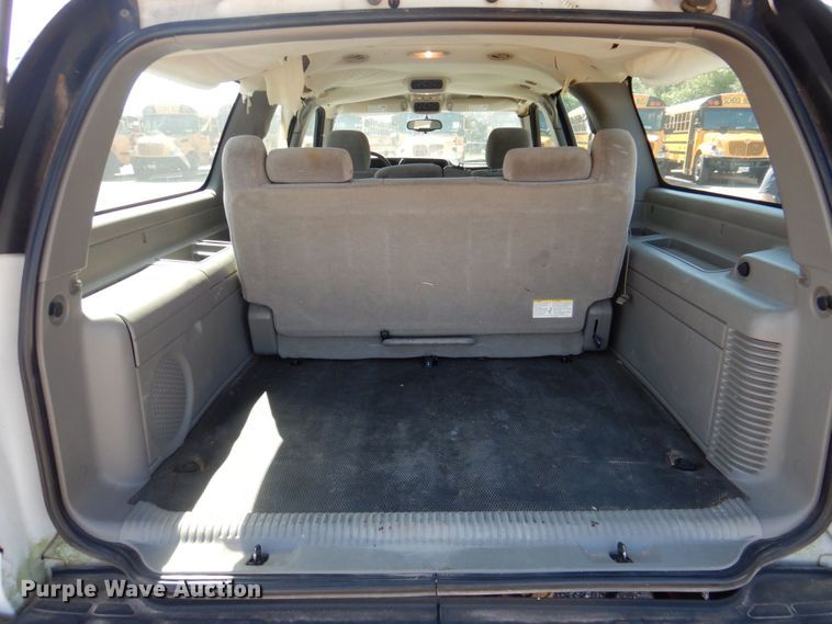 image for item DR1862 2005 Chevrolet Suburban  SUV