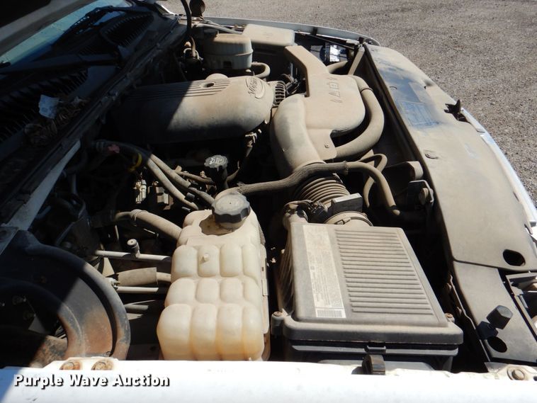 image for item DR1862 2005 Chevrolet Suburban  SUV