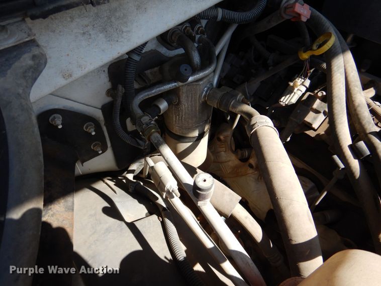 image for item DR1862 2005 Chevrolet Suburban  SUV