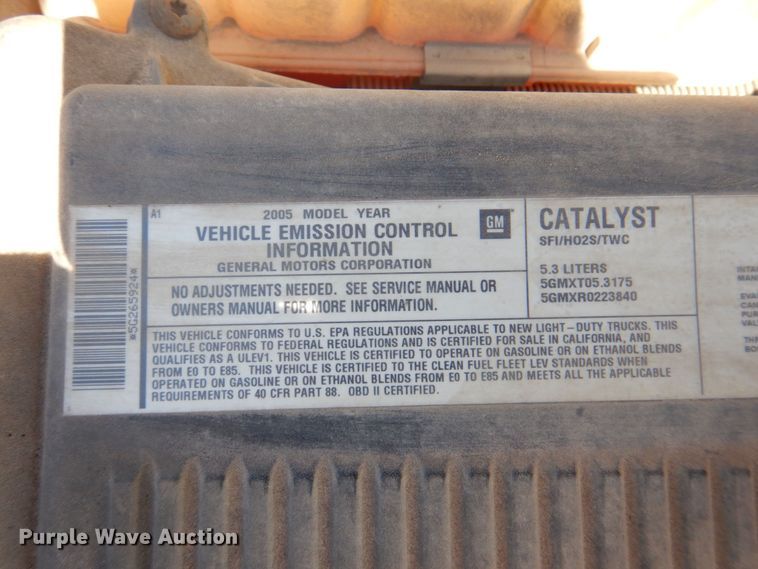 image for item DR1862 2005 Chevrolet Suburban  SUV