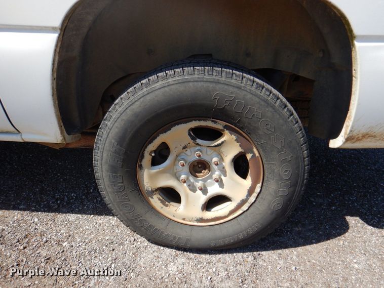 image for item DR1862 2005 Chevrolet Suburban  SUV