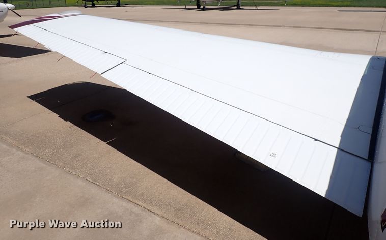 image for item DS7109 1976 Beechcraft Bonanza A-36  airplane