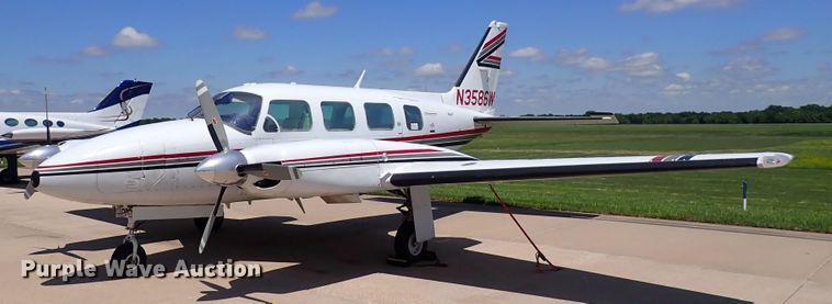 image for item DS7111 Piper Navajo PA 31-325  airplane