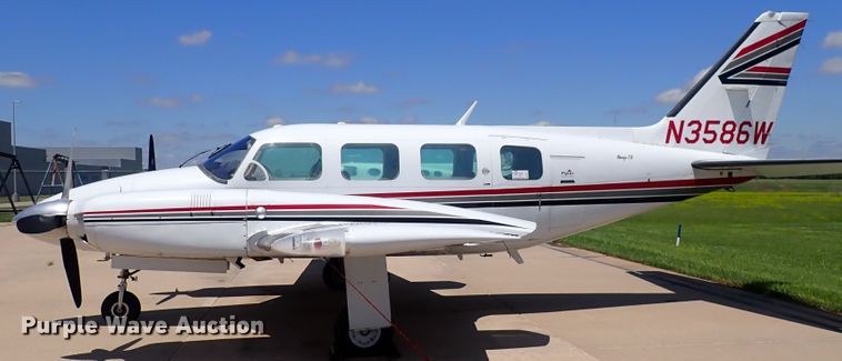 image for item DS7111 Piper Navajo PA 31-325  airplane