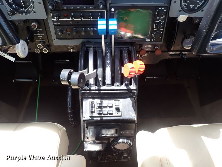 image for item DS7111 Piper Navajo PA 31-325  airplane