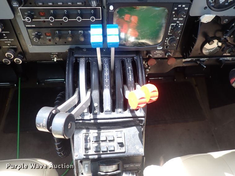 image for item DS7111 Piper Navajo PA 31-325  airplane