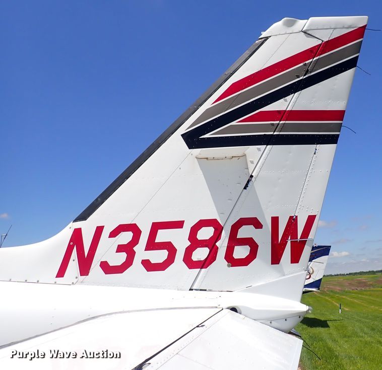 image for item DS7111 Piper Navajo PA 31-325  airplane