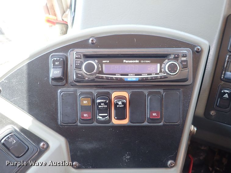 image for item DS7202 2008 Blue Bird Vision  school bus