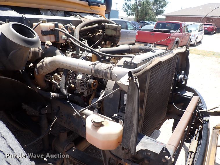 image for item DS7202 2008 Blue Bird Vision  school bus