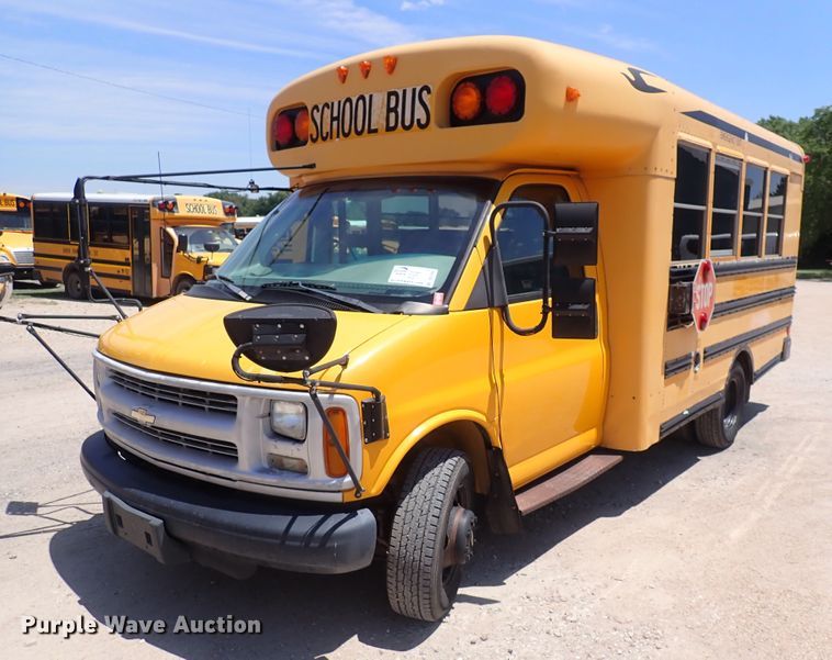 image for item DS7203 2000 Chevrolet Express  school bus