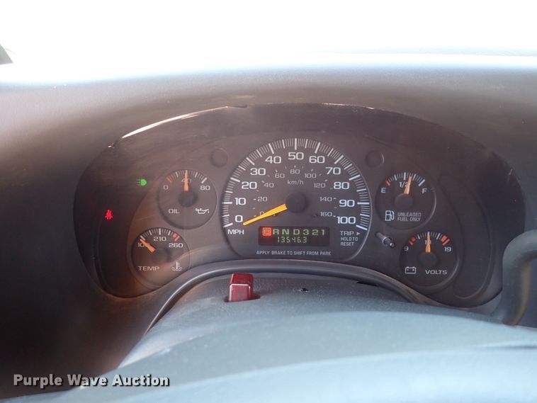 image for item DS7203 2000 Chevrolet Express  school bus