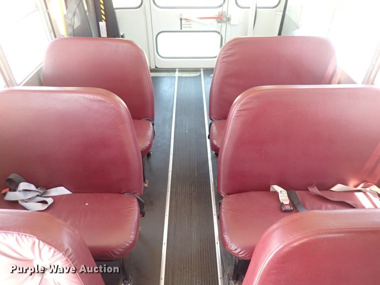 image for item DS7203 2000 Chevrolet Express  school bus