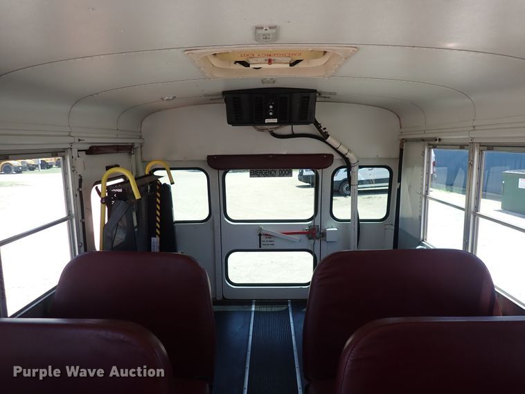 image for item DS7203 2000 Chevrolet Express  school bus