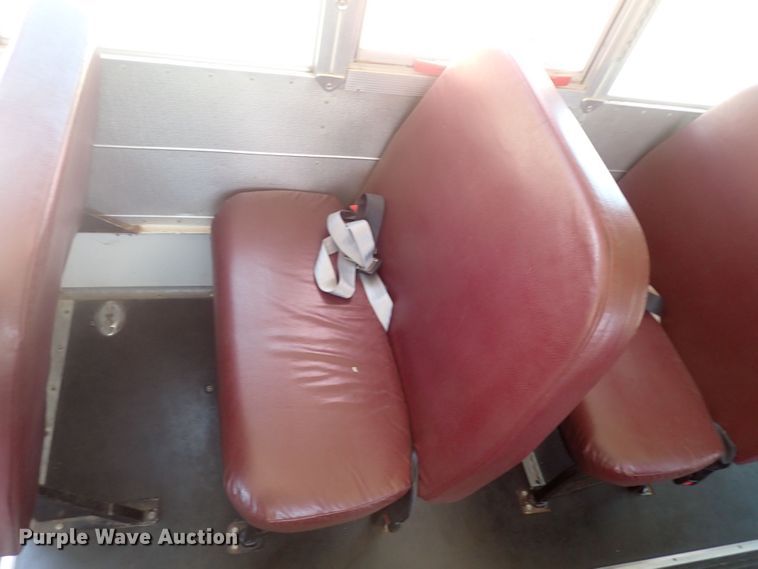 image for item DS7203 2000 Chevrolet Express  school bus