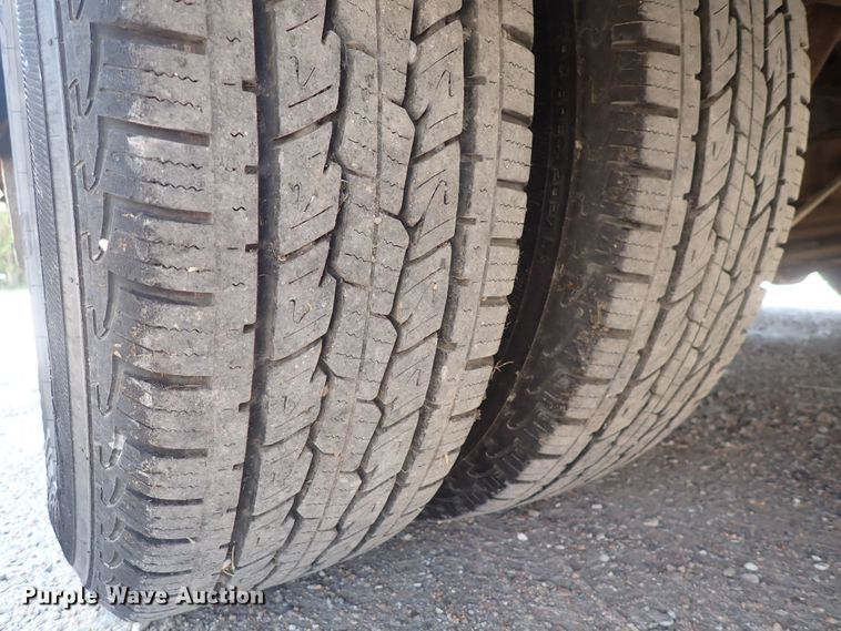 image for item DS7203 2000 Chevrolet Express  school bus