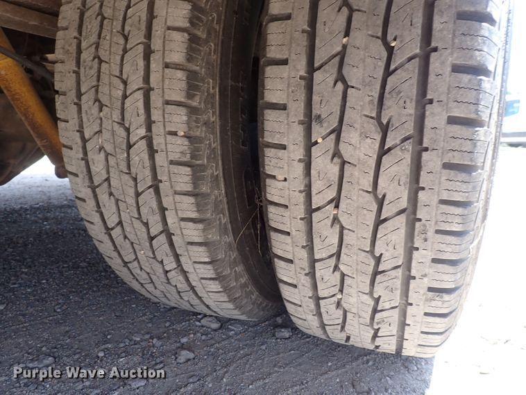 image for item DS7203 2000 Chevrolet Express  school bus