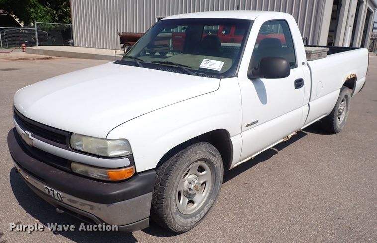 image for item DS7214 1999 Chevrolet Silverado 1500  pickup truck