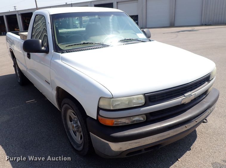 image for item DS7214 1999 Chevrolet Silverado 1500  pickup truck