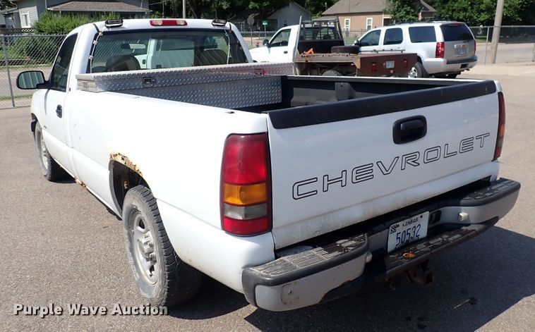 image for item DS7214 1999 Chevrolet Silverado 1500  pickup truck