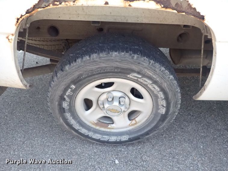 image for item DS7214 1999 Chevrolet Silverado 1500  pickup truck