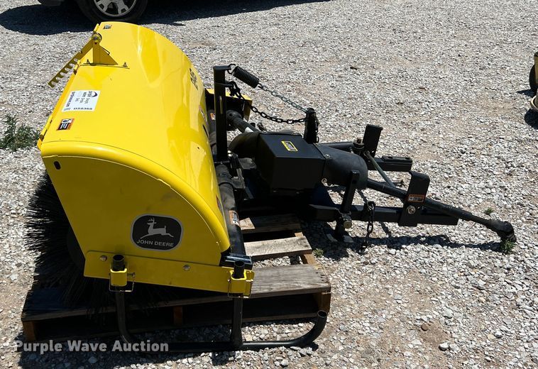 image for item DS8368 John Deere 246  broom