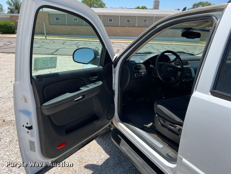 image for item DS8369 2007 Chevrolet Suburban  SUV