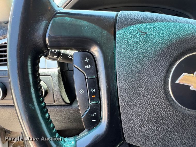 image for item DS8369 2007 Chevrolet Suburban  SUV