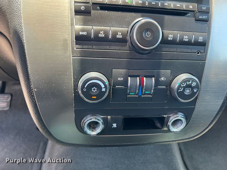 image for item DS8369 2007 Chevrolet Suburban  SUV