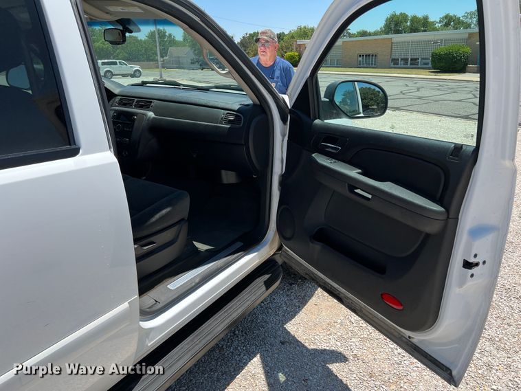 image for item DS8369 2007 Chevrolet Suburban  SUV