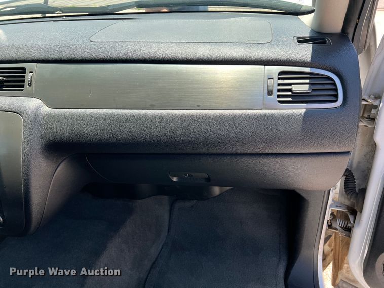 image for item DS8369 2007 Chevrolet Suburban  SUV