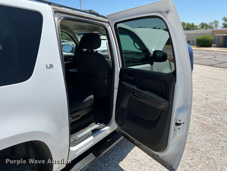 image for item DS8369 2007 Chevrolet Suburban  SUV