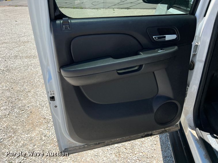 image for item DS8369 2007 Chevrolet Suburban  SUV