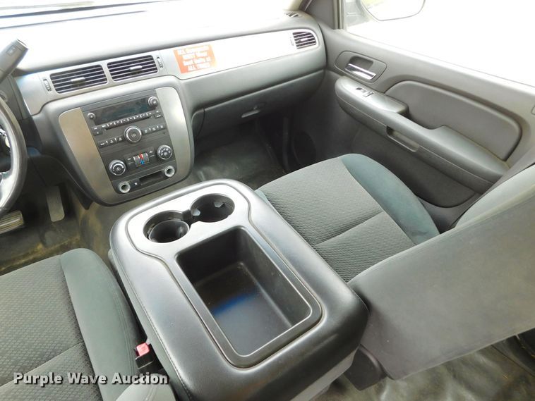 image for item GP9564 2007 Chevrolet Suburban LS  SUV