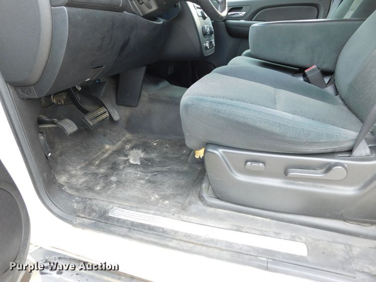 image for item GP9564 2007 Chevrolet Suburban LS  SUV