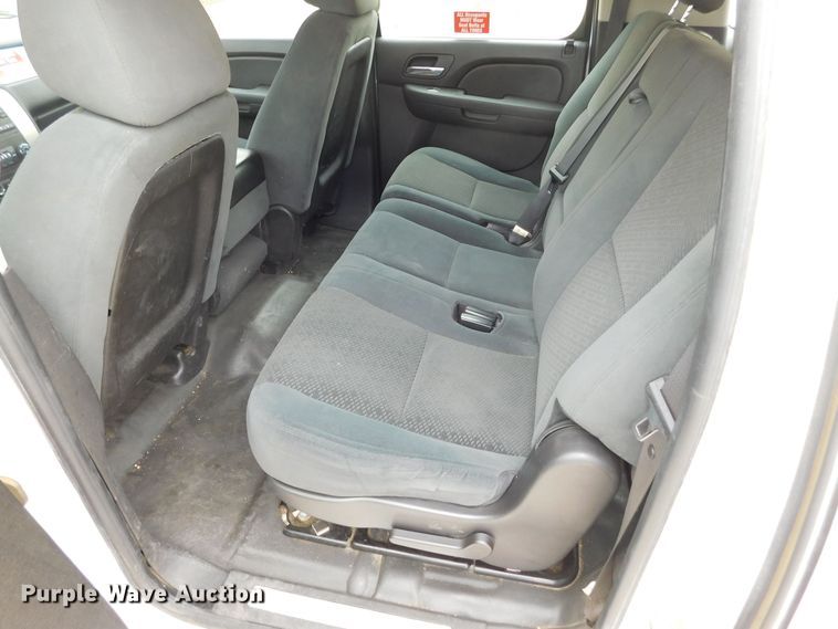 image for item GP9564 2007 Chevrolet Suburban LS  SUV