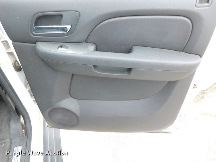 image for item GP9564 2007 Chevrolet Suburban LS  SUV