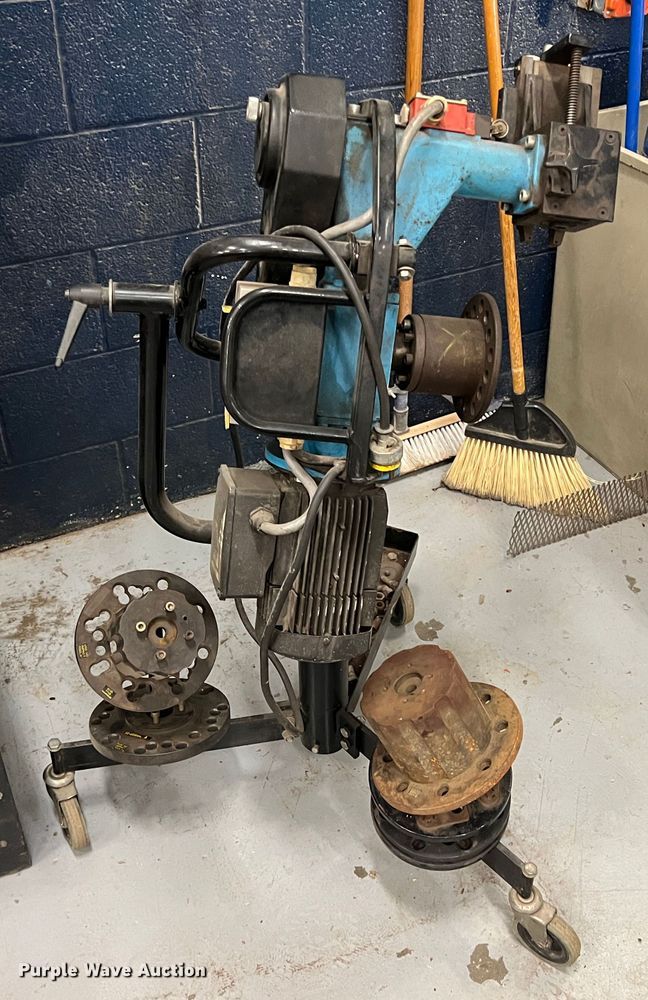 image for item HL9191 (2) brake lathes