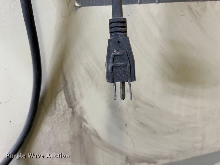 image for item HL9192 Sand blasting cabinet