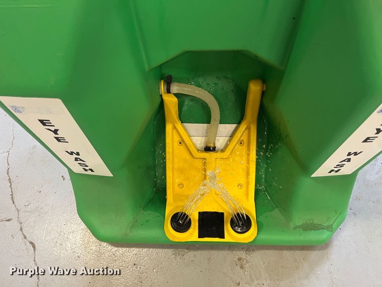 image for item HL9192 Sand blasting cabinet