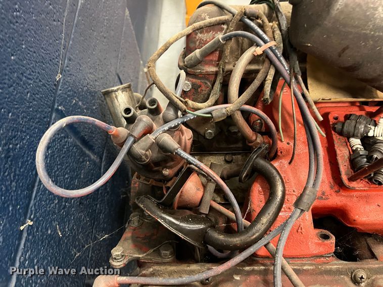 image for item HL9194 Six cylinder gas engine